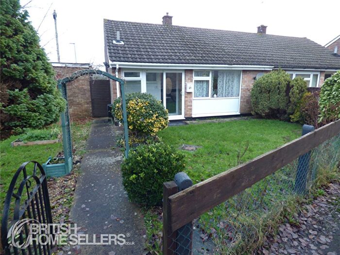 1 Bedroom Bungalow For Sale In Elmdean, Cinderford, Gloucestershire, GL14