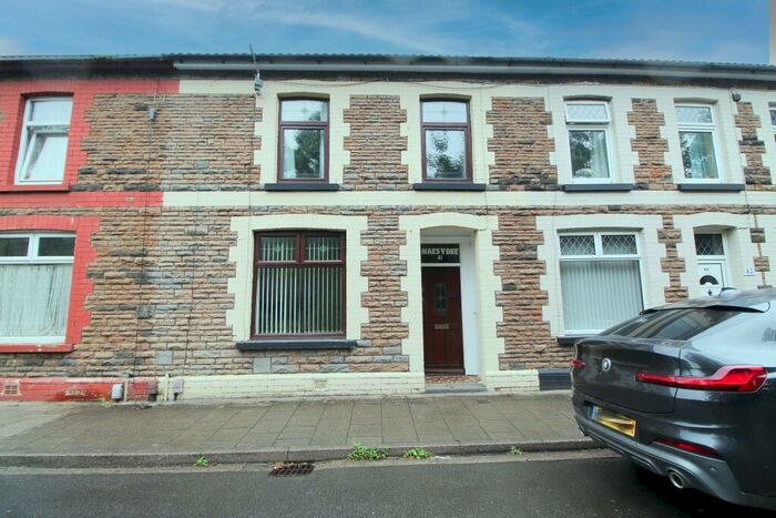 4 Bedroom House To Rent In Meadow Street, Treforest, Pontypridd, CF37