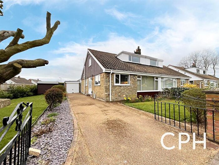 3 Bedroom Property For Sale In Penton Road, Cayton, Scarborough, YO11