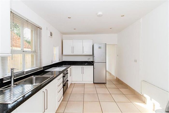 6 Bedroom Terraced House To Rent In Regent Street, Oxford, OX4