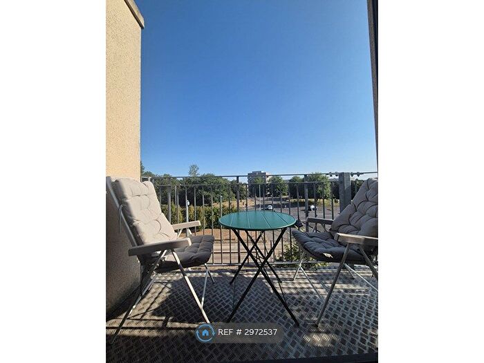 2 Bedroom Flat To Rent In Sweetpea Way, Cambridge, CB4