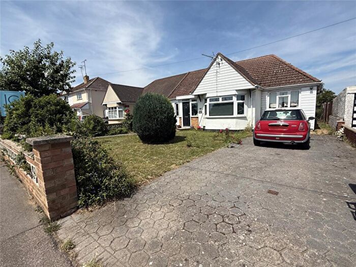 4 Bedroom Bungalow For Sale In Southend Road, Corringham, Essex, SS17