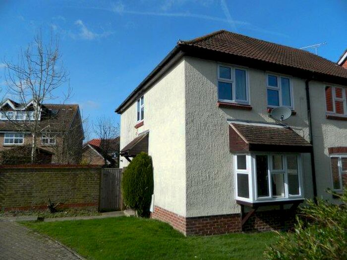 3 Bedroom House To Rent In Wordsworth Place, RH12