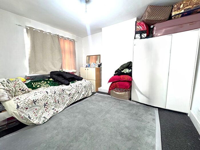 3 Bedroom Terraced House For Sale In Rowley Close, London, HA0