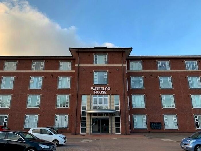 2 Bedroom Flat To Rent In Thornaby Place, Thornaby, Stockton-On-Tees, TS17