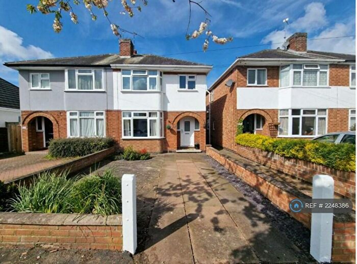 3 Bedroom Semi-Detached House To Rent In Heath Way, Rugby, CV22