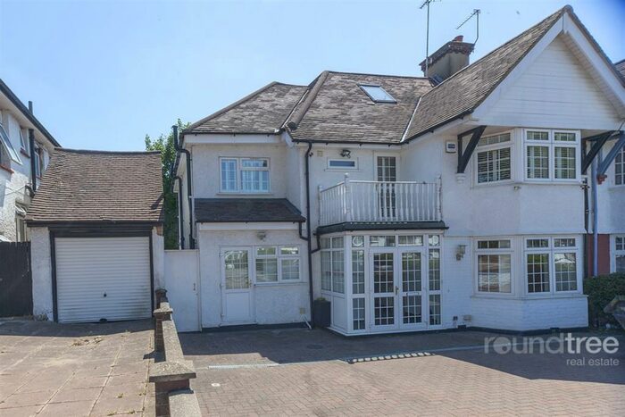 5 Bedroom House To Rent In Ridge Hill, Golders Green, NW11