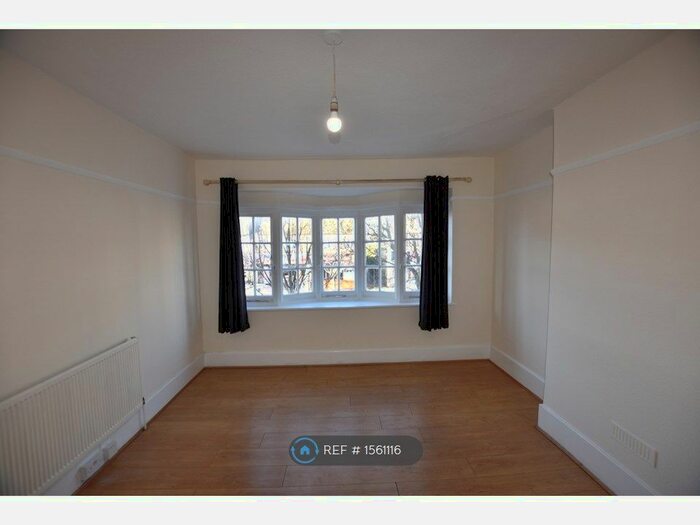 1 Bedroom Flat To Rent In Lower Addiscombe Road, Croydon, CR0