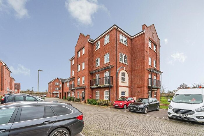 2 Bedroom Apartment For Sale In Ashton Gardens, Eastleigh, SO50