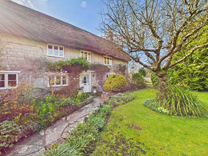 4 Bedroom Cottage For Sale In Englands Lane, Queen Camel, BA22