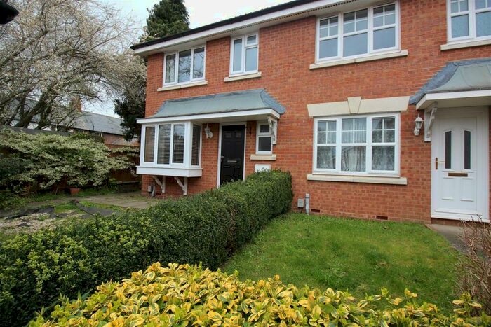 3 Bedroom End Of Terrace House To Rent In Pike End, Stevenage, SG1