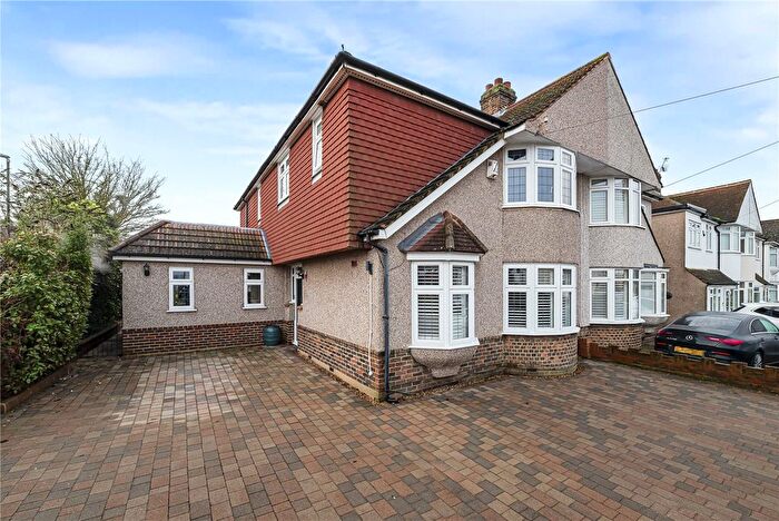 4 Bedroom Semi Detached House For Sale In Hurst Road, Bexley, DA5