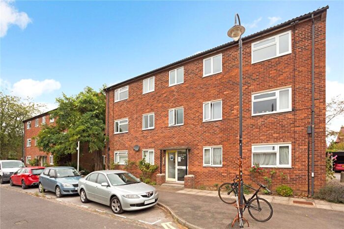 1 Bedroom Apartment To Rent In Walton Manor Court, Oxford, Oxfordshire, OX2