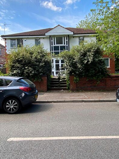2 Bedroom Apartment To Rent In Flat, Russell Road, Manchester, M16