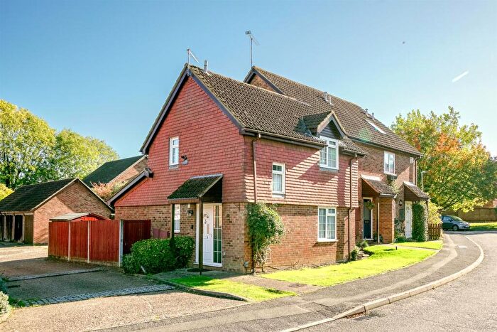 2 Bedroom End Of Terrace House For Sale In Wilstone Drive, St. Albans, AL4