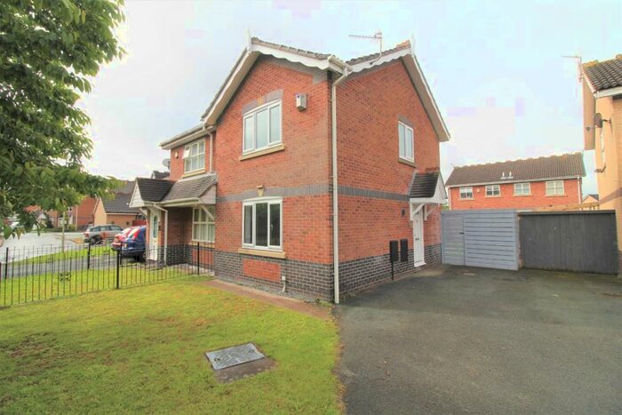 2 Bedroom Semi-Detached House To Rent In Iona Close, Liverpool, L12