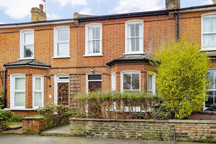 3 Bedroom Property To Rent In Heron Road, St Margarets, TW1