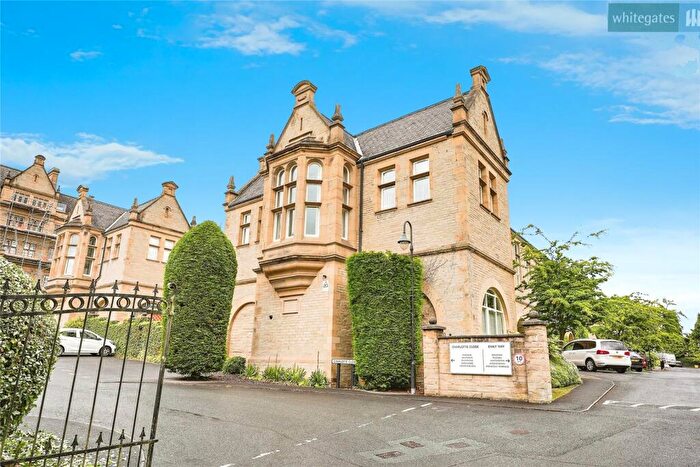 2 Bedroom Apartment For Sale In McCrea Apartments, Emily Way, Halifax, HX1