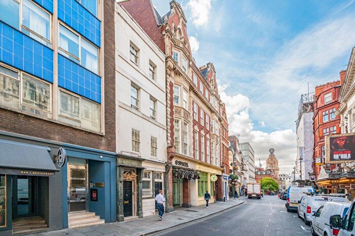 2 Bedroom Flat To Rent In St Martin's Lane, Covent Garden, London, WC2N