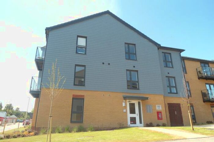 2 Bedroom Flat To Rent In Lywood Drive, Sittingbourne ME10