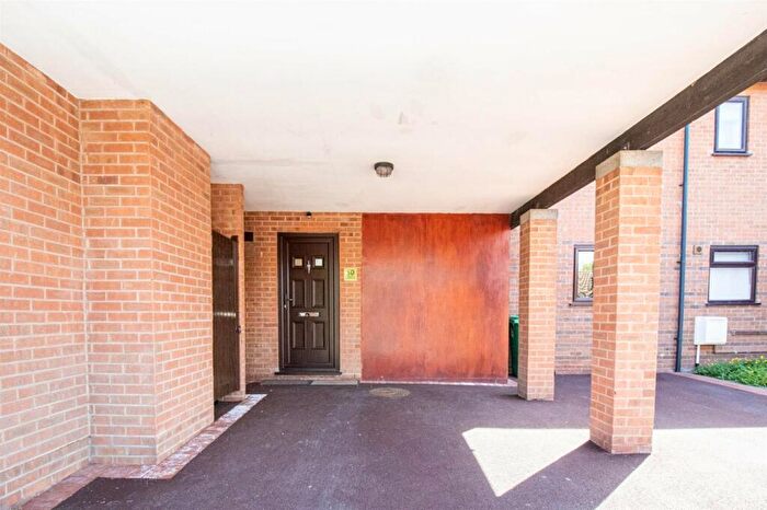 2 Bedroom House To Rent In River View, Nottingham, Nottinghamshire, NG2