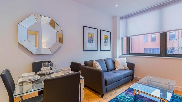 1 Bedroom Flat To Rent In Eastern Road, Romford, RM1