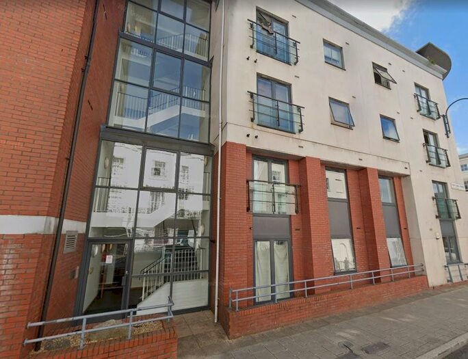 2 Bedroom Flat To Rent In Apartment, West Central, Portland Street, Southampton, SO14