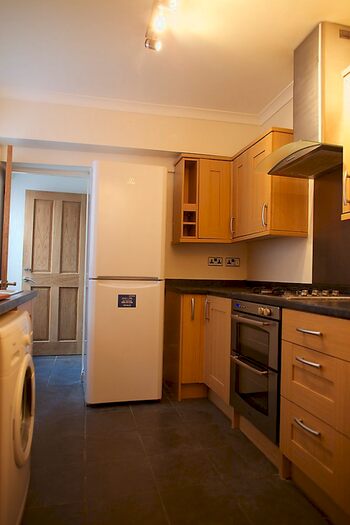 4 Bedroom Terraced House To Rent In Elmdale Road, Bedminster, Bristol, BS3