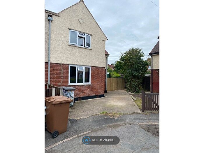 3 Bedroom Semi-Detached House To Rent In Dalton Avenue, Derby, DE22