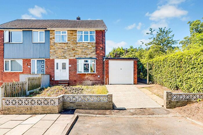 3 Bedroom Semi-Detached House For Sale In Digby Close, Rotherham, S61