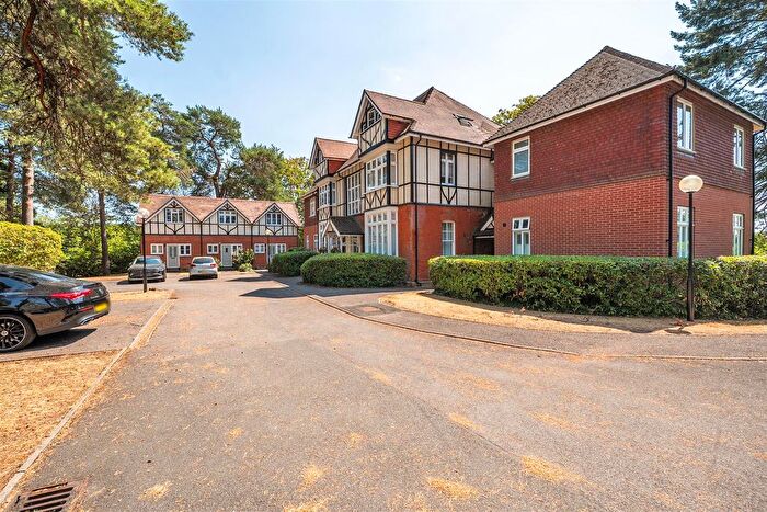 1 Bedroom Maisonette For Sale In North Minden House, Deepcut, Camberley, GU16
