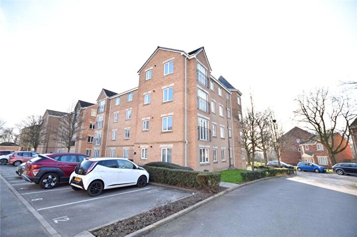 2 Bedroom Apartment For Sale In Ash Court, Leeds, West Yorkshire, LS14