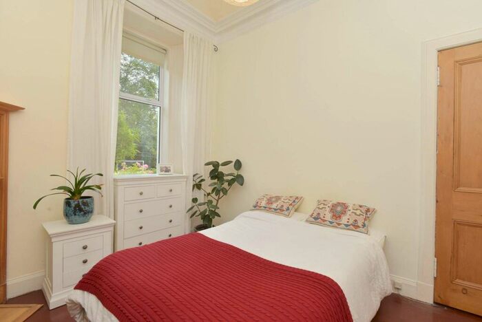 2 Bedroom Flat For Sale In Cargil Terrace, Trinity, Edinburgh, EH5