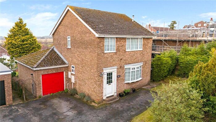 3 Bedroom Detached House For Sale In Grimsby Road, Caistor, Lincolnshire, LN7