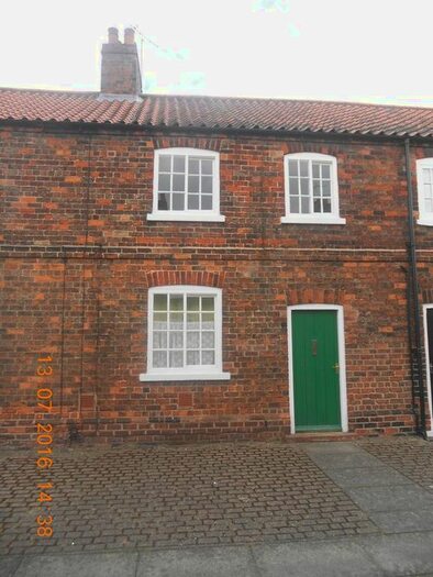 2 Bedroom Terraced House To Rent In Winn Street, Scunthorpe DN16