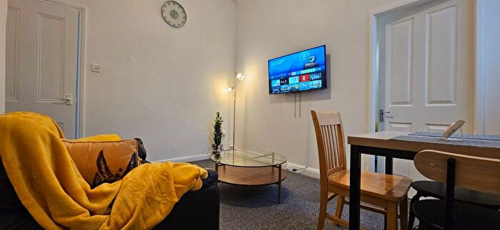 2 Bedroom Cottage To Rent In Hadrian Street, Sunderland, SR4