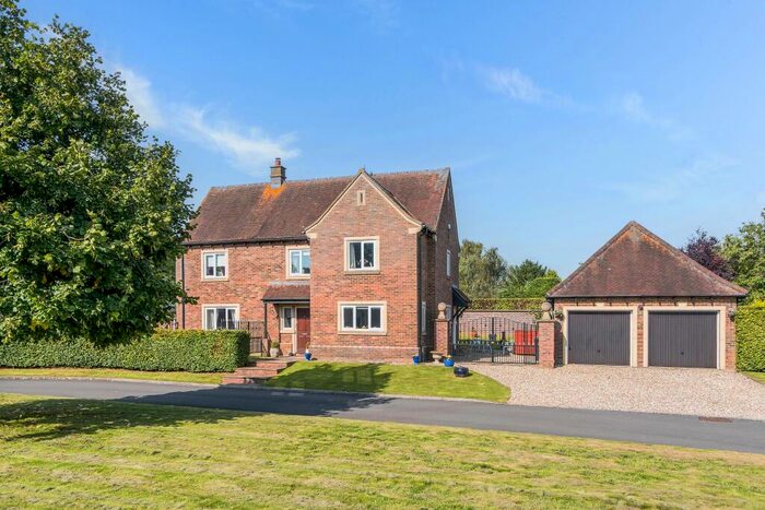 5 Bedroom Detached House For Sale In St. Katherines, Swindon, SN4
