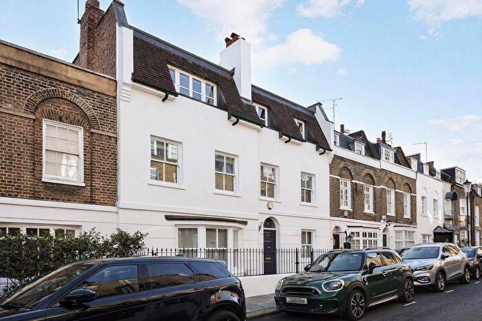 4 Bedroom Terraced House To Rent In Peel Street, Kensington, W8