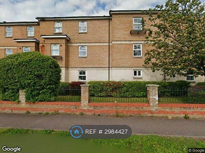 2 Bedroom Flat To Rent In Venneit Close, Oxford, OX1