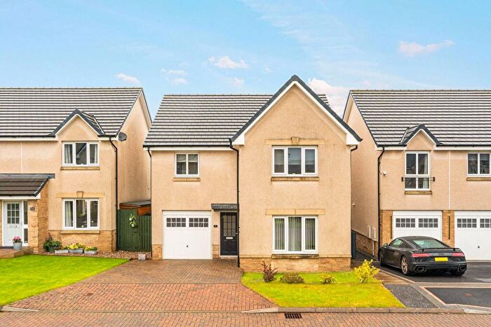 4 Bedroom Detached House For Sale In Mossend Place, West Calder, EH55