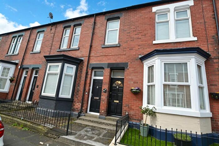 2 Bedroom Flat To Rent In Bede Street, Sunderland, Tyne And Wear, SR6