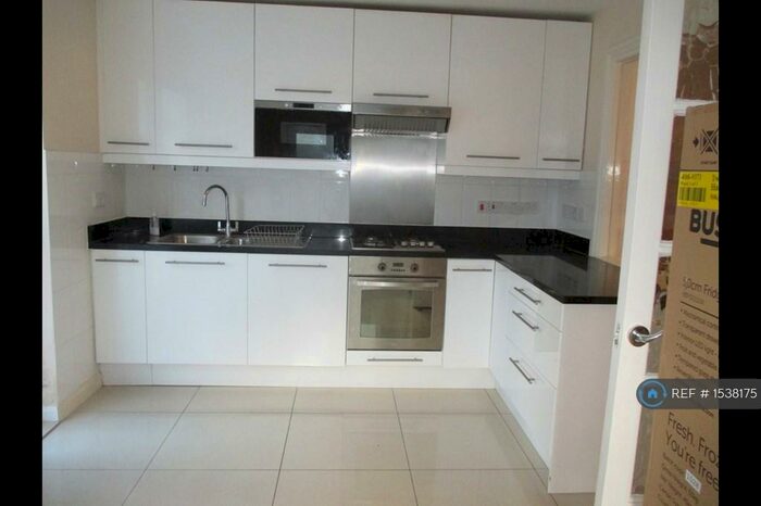 3 Bedroom Semi-Detached House To Rent In Somervell Road, Harrow, HA2