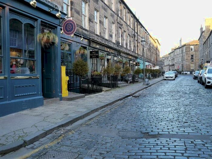 1 Bedroom Flat To Rent In William Street, West End, Edinburgh, EH3