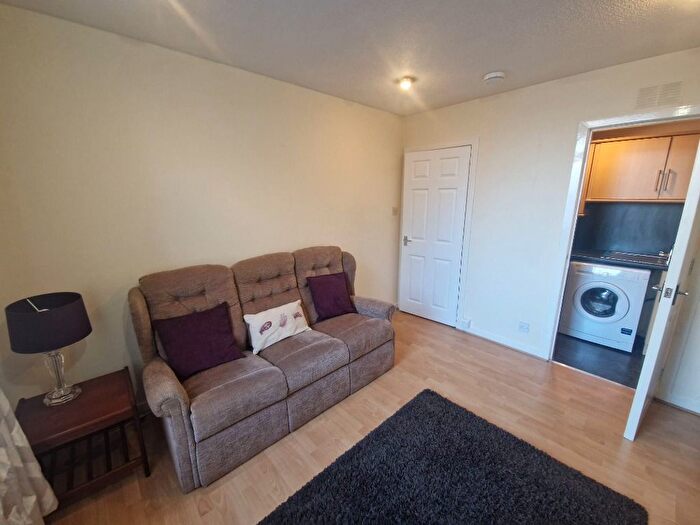 1 Bedroom Flat To Rent In Claremont Street, City Centre, Aberdeen, AB10