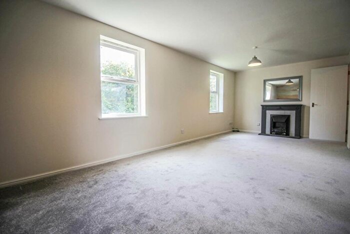 2 Bedroom Flat For Sale In Rowan Place - Excellent Amenities & Access, M5