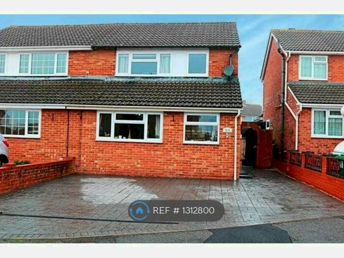 3 Bedroom Semi-Detached House To Rent In Baird Avenue, Basingstoke RG22