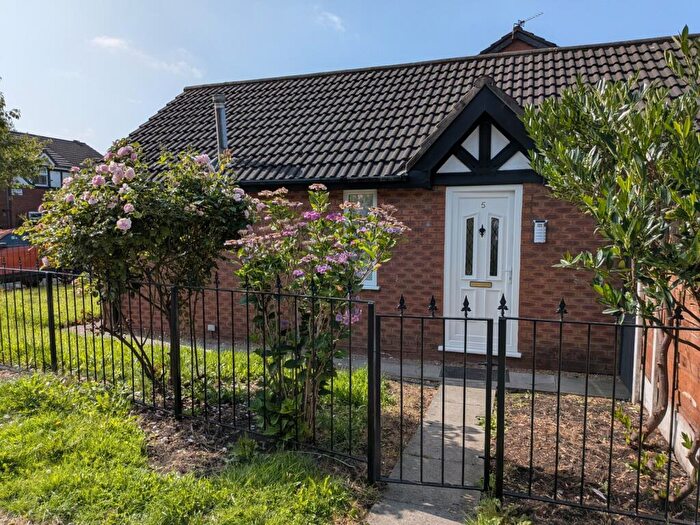 2 Bedroom Bungalow To Rent In Wythop Gardens, Salford, M5