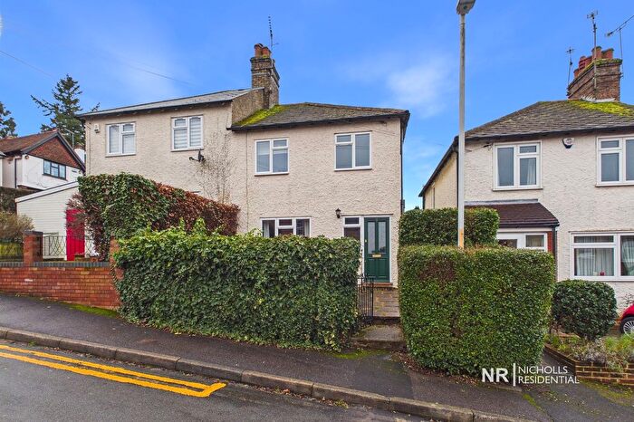 3 Bedroom Semi Detached House To Rent In Golding Road, Sevenoaks, Kent., TN13