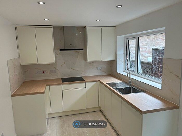 3 Bedroom Bungalow To Rent In Anzac Close, Peacehaven, BN10