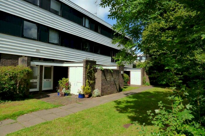 1 Bedroom Apartment To Rent In Oaklands, Bulmershe Road, Reading, RG1